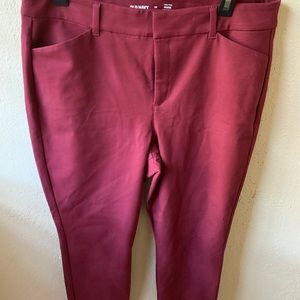 Old Navy Pixie Pant, size 14